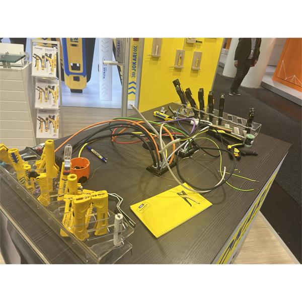 德國Jokari剝線工具/鉗子和切割器編號(hào)8211 9300