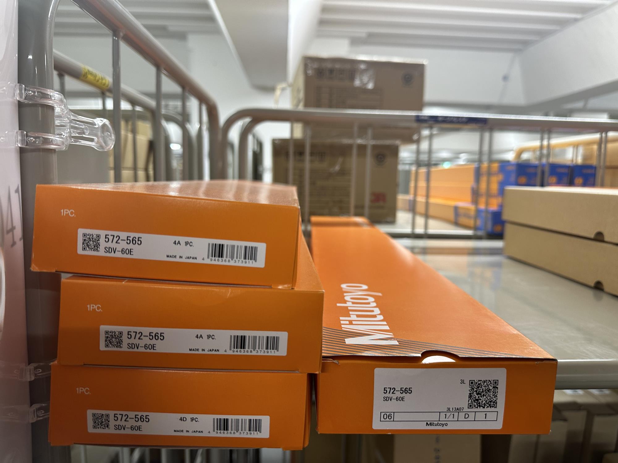 日本MITUTOYO三豐數(shù)顯標(biāo)尺572-565